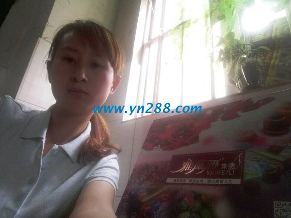 深圳松崗小學(xué)教師付女士業(yè)余時間做手工活珠繡賺錢 深圳松崗小學(xué)教師付女士業(yè)余時間做手工活珠繡賺錢(圖1)