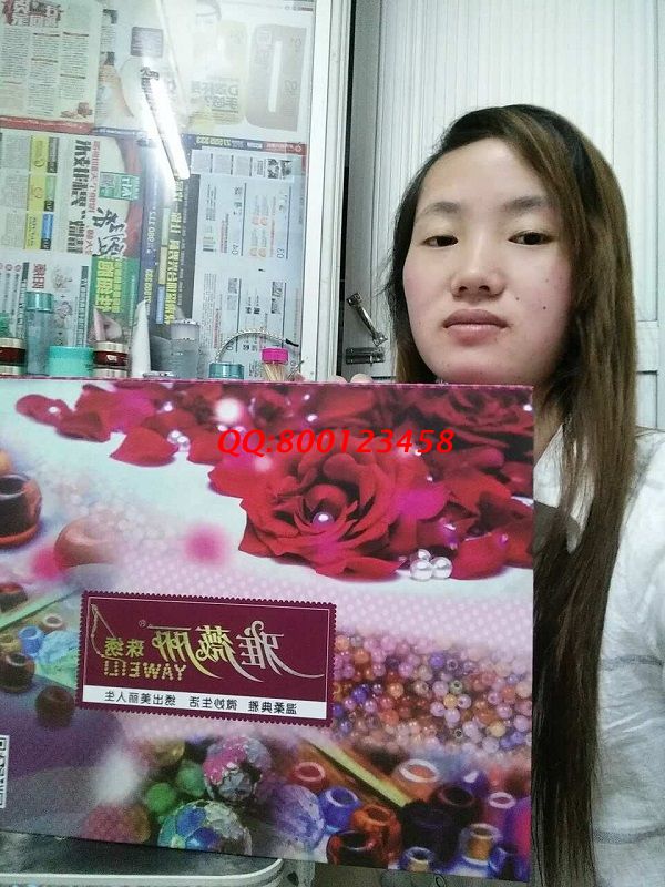 白領(lǐng)也做手工活了！廣東深圳上班族吳女士業(yè)余時(shí)間兼職做手工活珠繡(圖1)