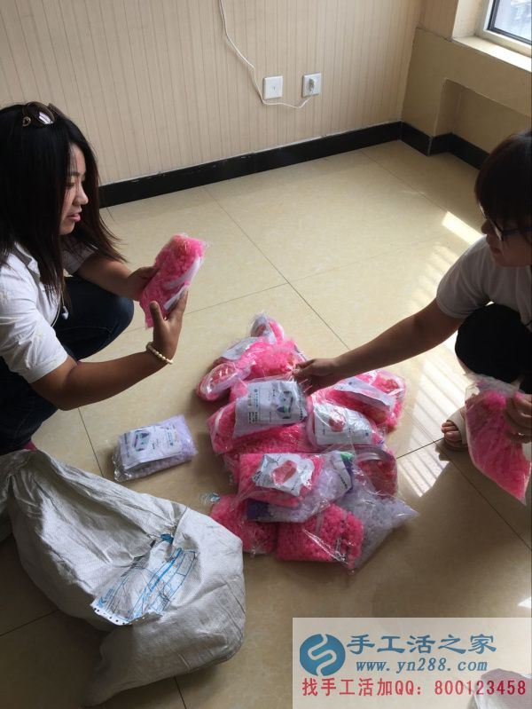 王女士對材料愛不釋手，就想馬上做