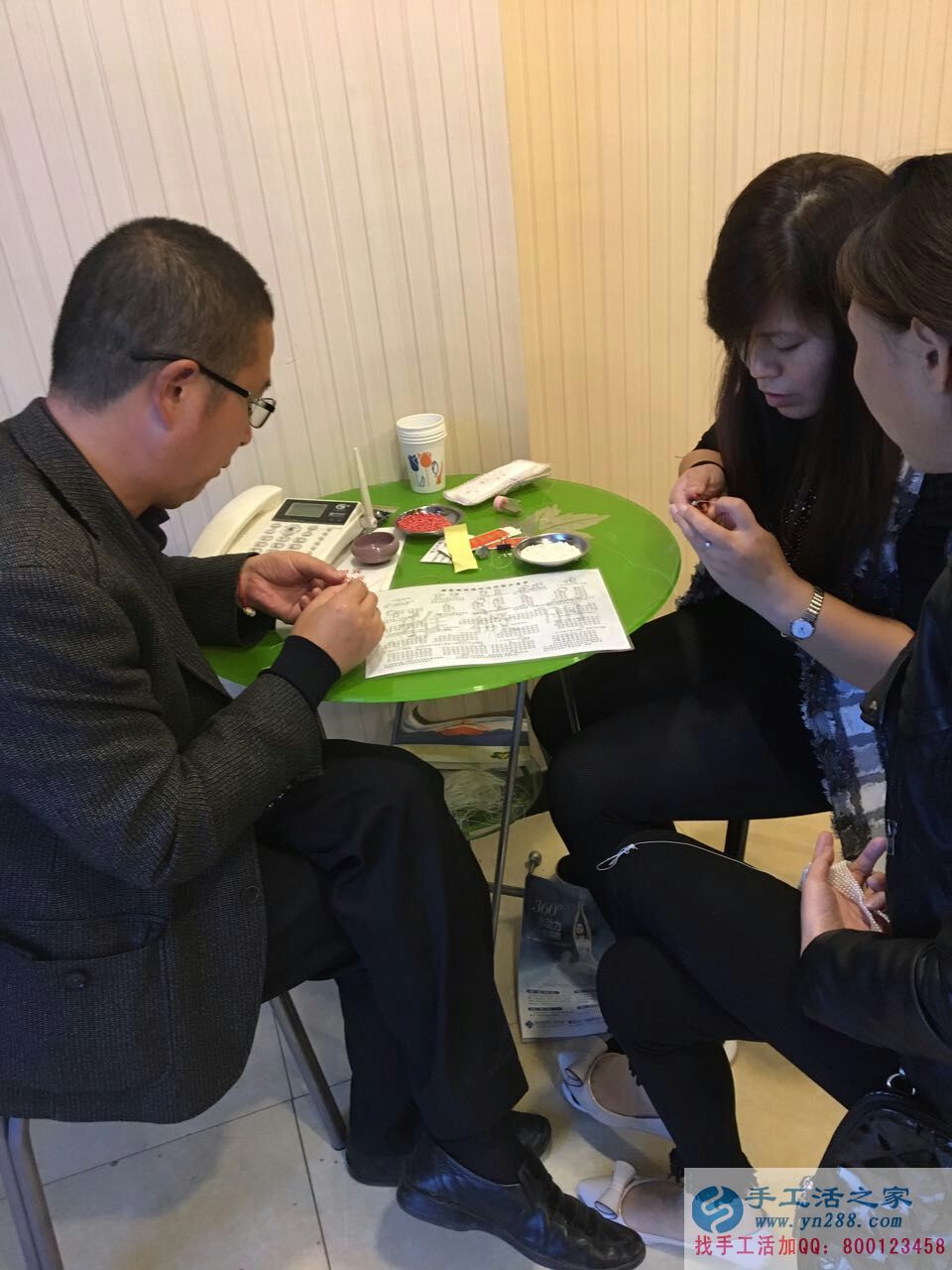 江蘇阜寧縣崔先生夫婦來手工活之家考察成功加入村代理！