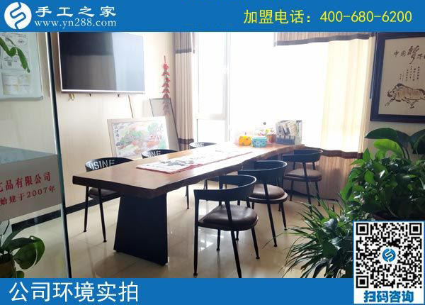 10月4日，為什么這個手工活外發(fā)加工廠家會連續(xù)三年受到CCTV的跟蹤專訪報道？手工之家接待考察加工客戶剪影