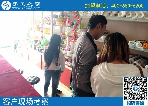 10月13日，想做珠繡串珠手工活外發(fā)加工項(xiàng)目掙錢，對加工人員有什么要求？手工之家接待考察加工客戶剪影