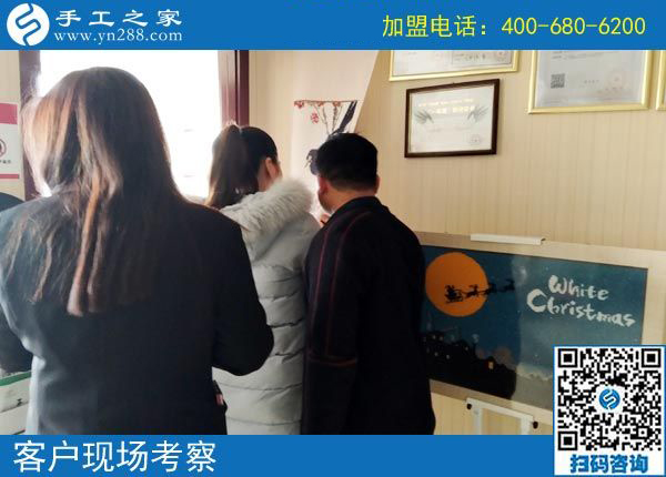 3月18日，她們?nèi)绾瓮ㄟ^這個可以寄到家做的手工活實現(xiàn)了個人的逆襲？手工之家接待考察加工客戶剪影