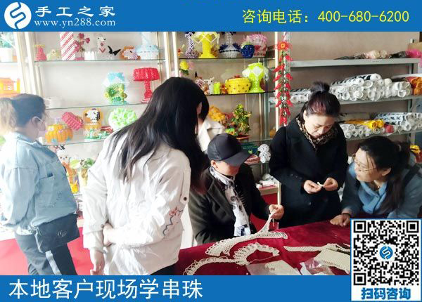 與丈夫一起撐起一個(gè)家，黑龍江雞西唐女士堅(jiān)持做帶回家做的手工活