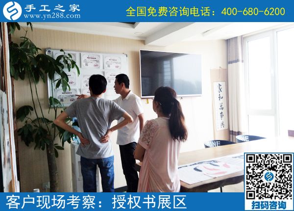 靠可以帶回家做的手工活，江蘇寶應(yīng)戴女士成了寶媽們學(xué)習(xí)的榜樣