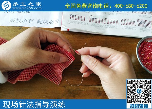 她是怎樣在家做手工活掙錢的？湖南衡陽蔣女士不做十字繡的原因是這個