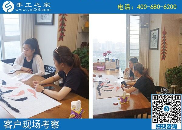 適合婦女在家做的手工活，這兩位女士選擇手工之家勵志珠(圖1)