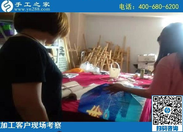 8月26日，就這個要求，做勵志珠串珠手工活外發(fā)加工項目掙錢的人要知道，手工之家接待考察加工客戶剪影