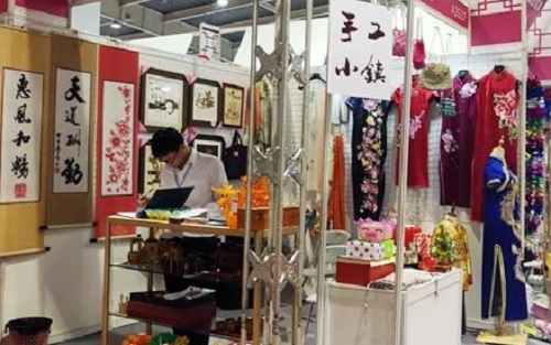 入選非遺的勵志珠珠繡這么火，這個珠繡手工是怎么回事？