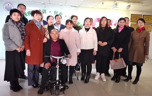 有愛才是一個企業(yè)的大成！手工之家助殘逐夢、公益慈善，一直在路上！(圖2)
