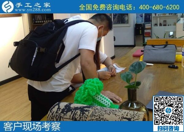 7月3日，58同城手工活外發(fā)加工，找到可以拿回家做的手工活選勵(lì)志珠珠繡。手工之家接待考察合作加工客戶剪影