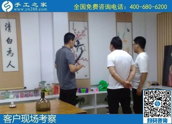 8月15日，手工活拿回家做要掙錢，越來越多的人選擇了這里外發(fā)手工活，手工之家接待考察合作加工客戶剪影