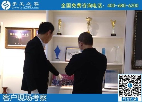 10月22日，純手工活外發(fā)加工項目受歡迎，這里的珠繡手工活是可以寄到家做的手工活，手工之家接待考察加工客戶剪影