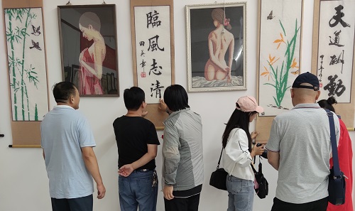 再報道，《邯鄲日報》刊登手工之家郝總相關(guān)事跡(圖2)