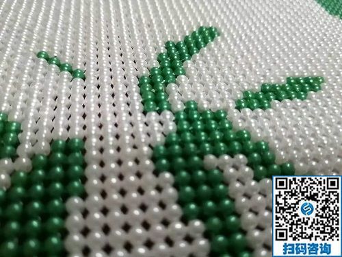 12月19日，在家做手工活掙錢，選正規(guī)手工活外發(fā)加工企業(yè)，這里有個性化定制服務(wù)，勵志珠珠繡成品細(xì)節(jié)實(shí)拍