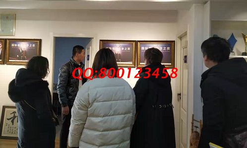 1月1日，元旦假期把手工活拿回家做，這個(gè)串珠外發(fā)手工活加工能掙錢(qián)，手工之家接待考察合作加工客戶剪影