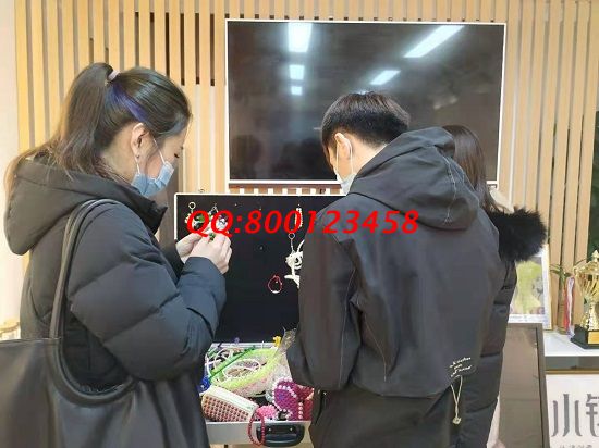 3月7日，拿回家做的手工活，想接正規(guī)廠家的手工活，就選勵志珠珠繡，手工之家接待考察合作加工客戶剪影