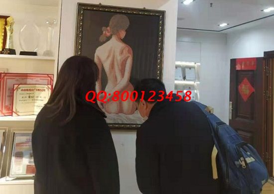 3月15日，手工活拿回家做，手工加工回收項(xiàng)目就是珠繡外發(fā)手工活，手工之家接待考察加工客戶剪影