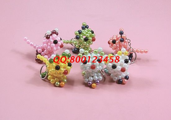 1月20日，想做手工活掙錢，拿回家做的手工活，居家就業(yè)創(chuàng)業(yè)，手工之家的珠繡串珠手工活外發(fā)加工項目是個好選擇，圖為勵志珠珠繡串珠成品實拍