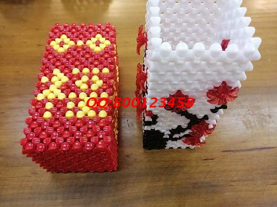 4月21日，可以寄到家做的手工活，加工手工活掙錢，要有收益，產(chǎn)品質(zhì)量很重要，手工之家這樣來(lái)保證，圖為勵(lì)志珠珠繡串珠手工產(chǎn)品實(shí)拍
