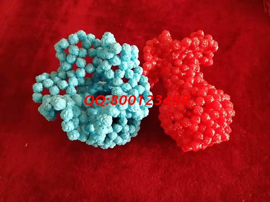 5月3日，拿回家做的手工活要找長(zhǎng)期穩(wěn)定的，一直供料的手工活加工項(xiàng)目非遺手工珠繡是大家共同的選擇，圖為勵(lì)志珠珠繡串珠純手工成品實(shí)拍