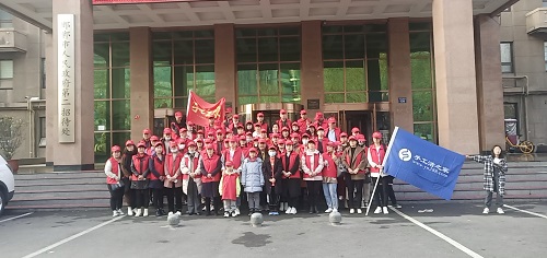 讓孩子快樂，陪伴才是硬道理-----記手工之家在家陪著孩子做珠繡手工事業(yè)的每一個(gè)人