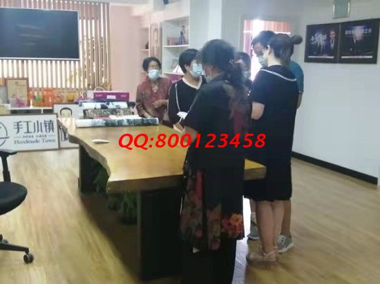 6月7日，想接正規(guī)廠家的手工活，找拿回家做的手工活，這個手工活外發(fā)加工企業(yè)是真實可靠的，圖為手工之家接待考察合作加工客戶剪影