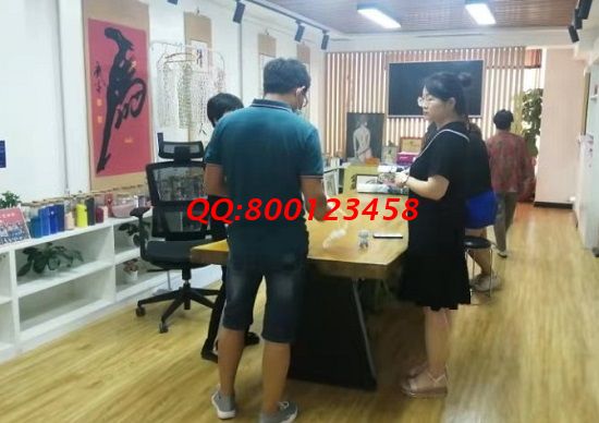 6月7日，想接正規(guī)廠家的手工活，找拿回家做的手工活，這個手工活外發(fā)加工企業(yè)是真實可靠的，圖為手工之家接待考察合作加工客戶剪影