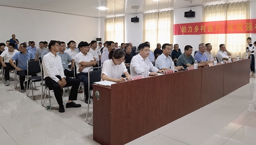 助力鄉(xiāng)村振興，用手工帶動(dòng)農(nóng)民富裕------記手工之家創(chuàng)始人參加邯鄲梁二莊鎮(zhèn)重點(diǎn)項(xiàng)目集中簽約儀式