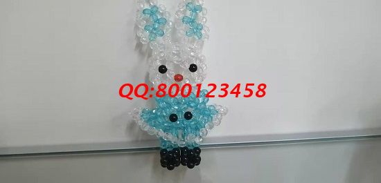 8月1日，拿回家做的手工活，可靠放心的外發(fā)手工活，就來手工之家，圖為勵志珠珠繡串珠成品實拍