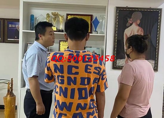 8月6日，拿回家做的手工活，加工費(fèi)有保障的手工活，就選勵(lì)志珠珠繡，圖為手工之家接待考察合作客戶剪影