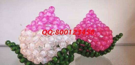 8月10日，就業(yè)創(chuàng)業(yè)好項目，拿回家做的手工活，手工之家的手工活代理加工項目很受大家的歡迎，圖為勵志珠珠繡串珠產(chǎn)品實拍