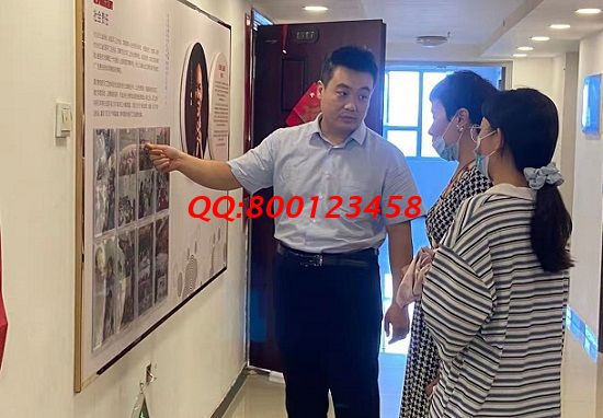 8月23日，材料有保障，拿回家做的手工活，在家做手工活掙錢選非遺手工勵(lì)志珠珠繡是有道理的，圖為手工之家接待考察加工人員剪影