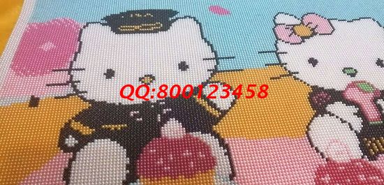 9月22日，居家利用閑散時(shí)間就業(yè)和創(chuàng)業(yè)，手工之家的手工活外發(fā)加工項(xiàng)目讓大家夢(mèng)想成真，圖為勵(lì)志珠珠繡成品細(xì)節(jié)實(shí)拍