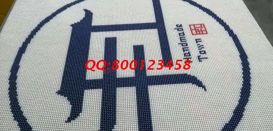 10月22日，正規(guī)手工活外發(fā)加工企業(yè)對加工費結(jié)算都是非常重視的，圖為勵志珠珠繡成品細節(jié)實拍