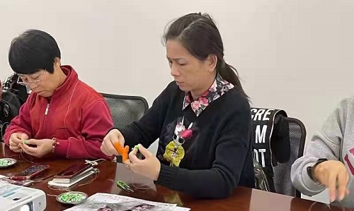 手工活外發(fā)加工回收好平臺(tái)，手工之家常年有活做(圖1)