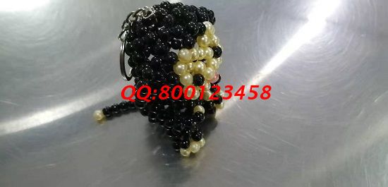 11月5日，想接正規(guī)廠家的手工活，這個(gè)手工活外發(fā)加工項(xiàng)目都要簽訂正規(guī)合同，圖為勵(lì)志珠珠繡串珠飾品實(shí)拍