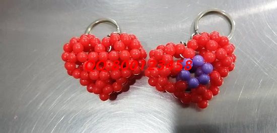 11月22日，想接正規(guī)廠家的手工活，可以寄到家做的手工活，就選有多種優(yōu)勢的手工之家，圖為勵志珠珠繡串珠（小飾品）成品實拍