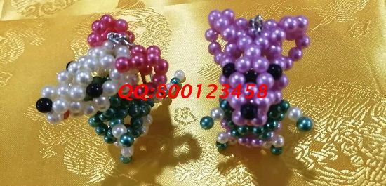 11月26日，不分人群，做珠繡串珠外發(fā)手工活加工項(xiàng)目，大家都選手工之家，圖為勵(lì)志珠珠繡串珠成品實(shí)拍(圖2)