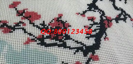 12月17日，冬天在家做手工活加工，可以帶回家做的手工活選手工之家的珠繡串珠手工活外發(fā)加工項(xiàng)目，圖為勵(lì)志珠珠繡成品細(xì)節(jié)實(shí)拍(圖1)