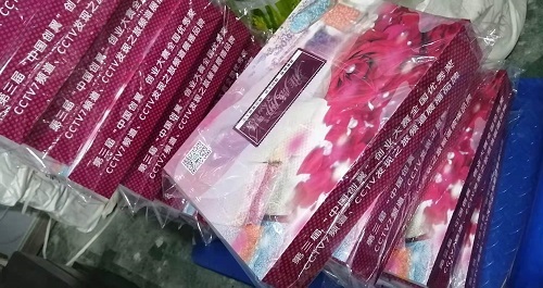 3月14日，純手工活外發(fā)加工，驗(yàn)收入庫(kù)及時(shí)、標(biāo)準(zhǔn)明確，十多年的手工企業(yè)手工之家的手工活外發(fā)加工項(xiàng)目讓人放心，圖為倉(cāng)儲(chǔ)部?jī)蓚€(gè)倉(cāng)庫(kù)日常剪影