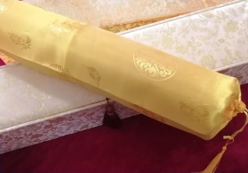4月1日，手工活在家兼職也能干，這個拿回家做的手工活的珠繡產(chǎn)品怎么用？圖為勵志珠珠繡串珠手工（一款）成品外包裝剪影