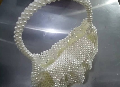 仿珍珠發(fā)卡，仿珍珠包，又能裝扮又能賺錢的串珠手工活項(xiàng)目(圖2)