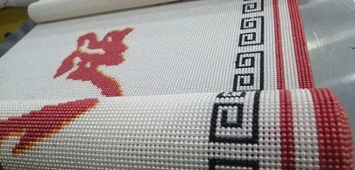 6月4日，拿回家做的手工活，在家兼職手工活，手工之家的珠繡串珠手工相互促進(jìn)、良性發(fā)展，圖為勵志珠珠繡手工產(chǎn)品剪影
