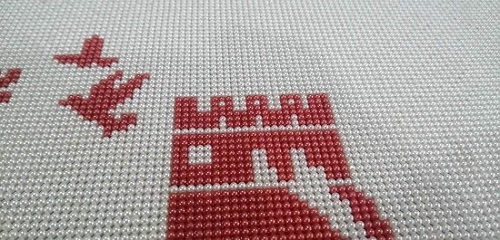 6月4日，拿回家做的手工活，在家兼職手工活，手工之家的珠繡串珠手工相互促進(jìn)、良性發(fā)展，圖為勵志珠珠繡手工產(chǎn)品剪影