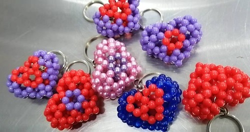 真值得，花閑暇時間在家做串珠外接手工活常年都有收入(圖1)