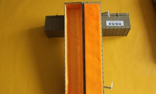 8月31日，在家做手工活賺錢，手工活正規(guī)可靠，手工之家的銷售體系是不斷開發(fā)拓展的，圖為勵志珠珠繡串珠手工產(chǎn)品外包裝剪影
