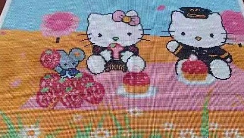 在家串制精美別致的珠繡藝品，常年足不出戶把錢賺(圖1)