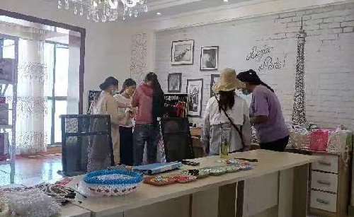 有夢走未來，大山擋不住