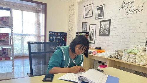 愛(ài)，是一切奮斗和成功的源泉 --- ---記手工之家優(yōu)秀合作伙伴云南楊女士